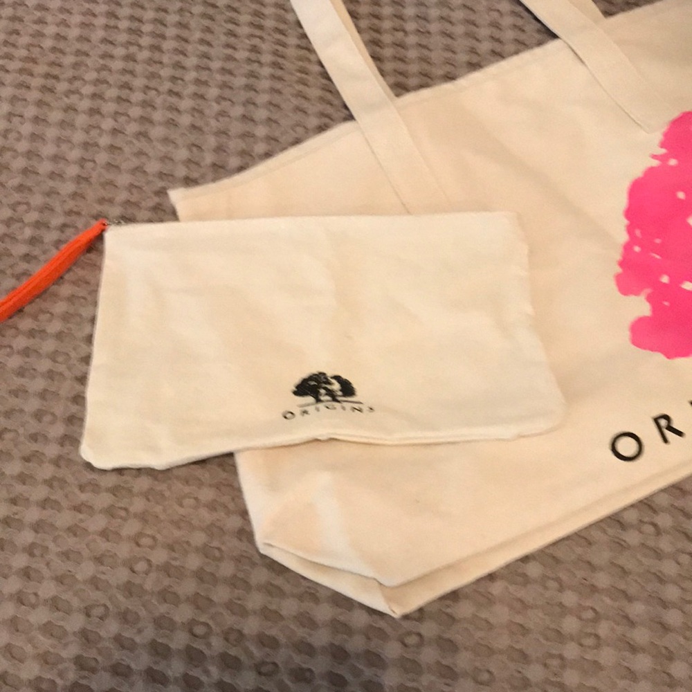 Origins Tote 👜 bag & 2 small makeup 💄 bags!!! - Picture 2 of 4